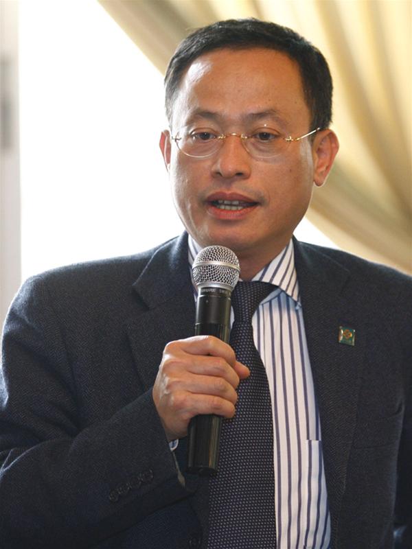  Nguyễn Xuân Vang